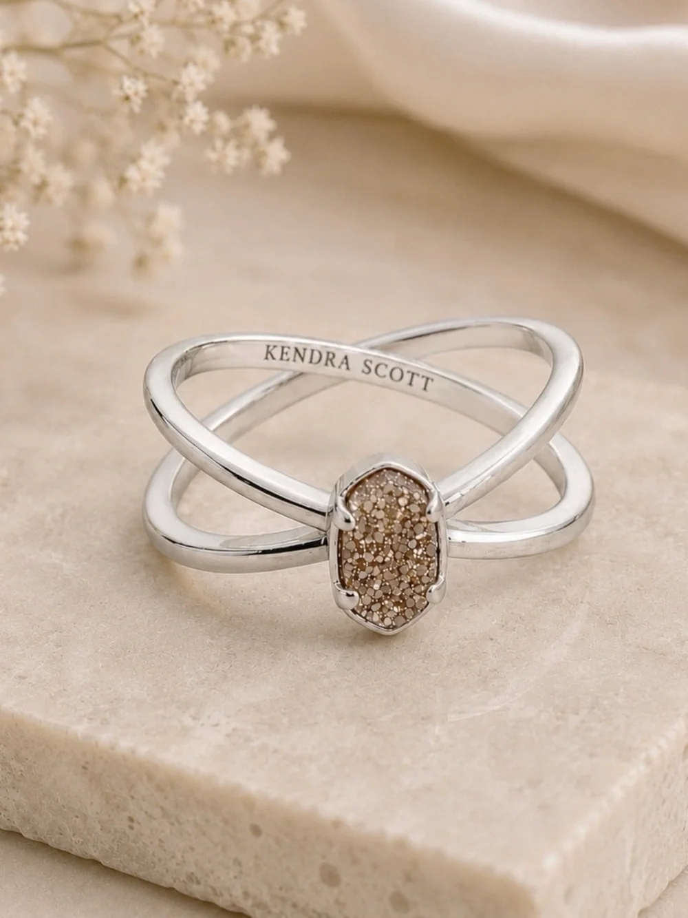 Kendra Scott Emilie Double Band Rhodium Platinum Drusy.  Size 7